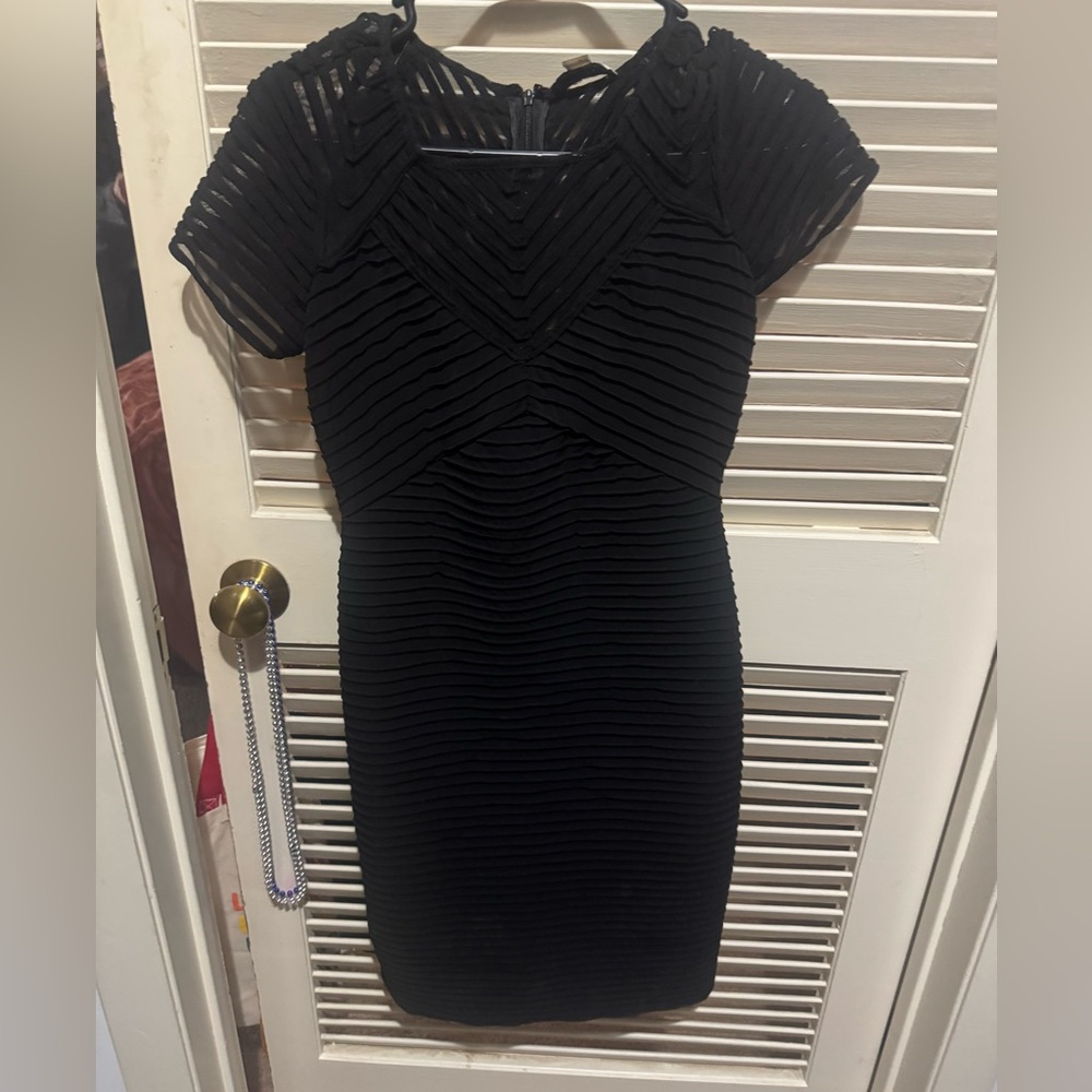 Calvin Klein Elegant Black Patterned Dress, size 6 midi dress, good condition